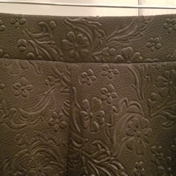 EUC Size Medium - Embossed Texture Skater Skirt - Picture 4 of 5